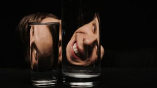 FXで勝つ人はなぜ冷静なのか?億トレーダーに学ぶサイコパス気質と投資メンタルの関係